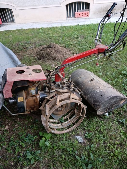 Motocultor reversibil de vînzare