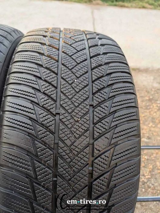 SET 2 Anvelope Iarna 285/45 R21 BRIDGESTONE Blizzak LM001 113V - Runfl