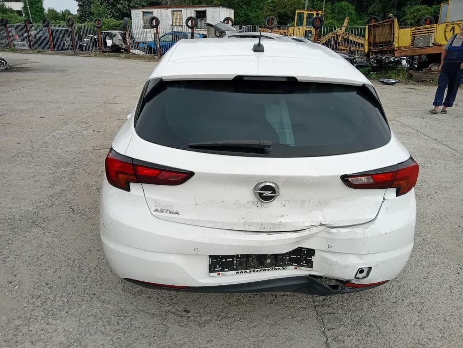 Opel astra k 2020g 1.5d 105k.s Опел астра К 20г 1.5дизел нави на части