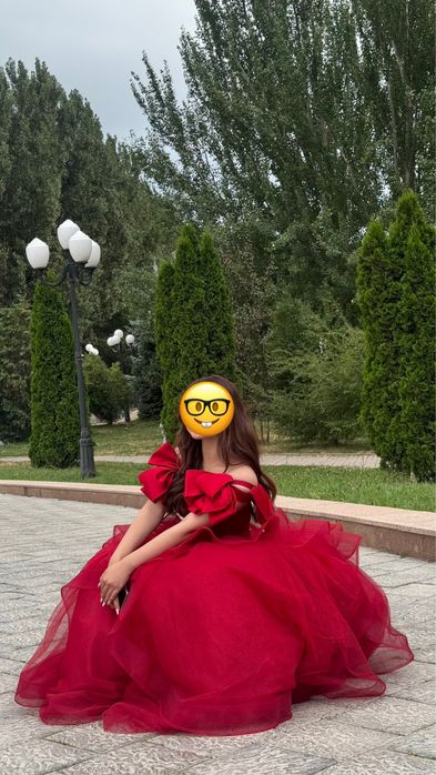 Красное красивое платье на выпускной