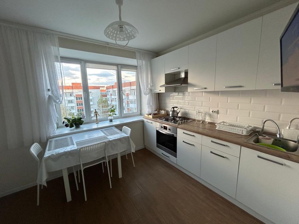 Продается 2 комн квартира , 5 мкрн