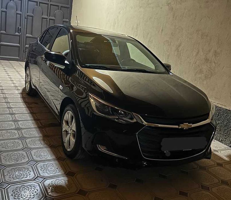 Chevrolet Onix Premier +