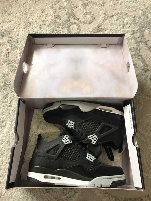 Jordan 4 Black Canvas, marime 10US (44 EU), stare 9.5/10