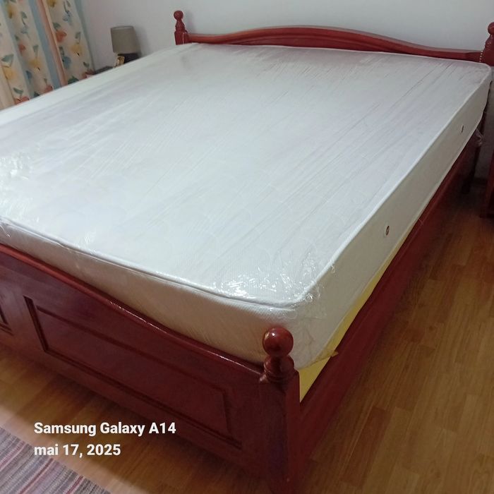 Saltea pe arcuri 1800×2000 în stare foarte bună,folosită de 3 ori.