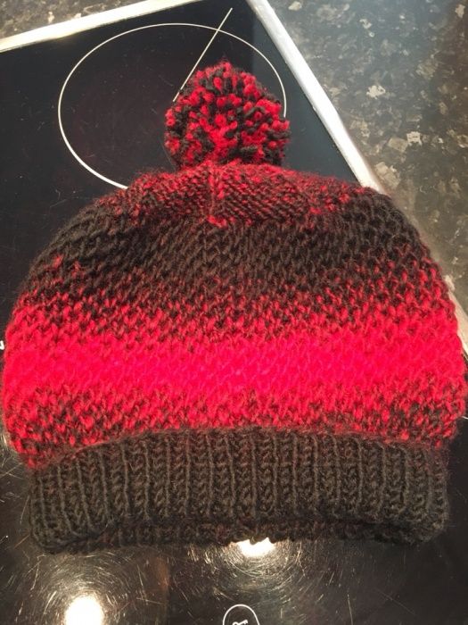 Шапки/шал яка ,ръчно изплетени!