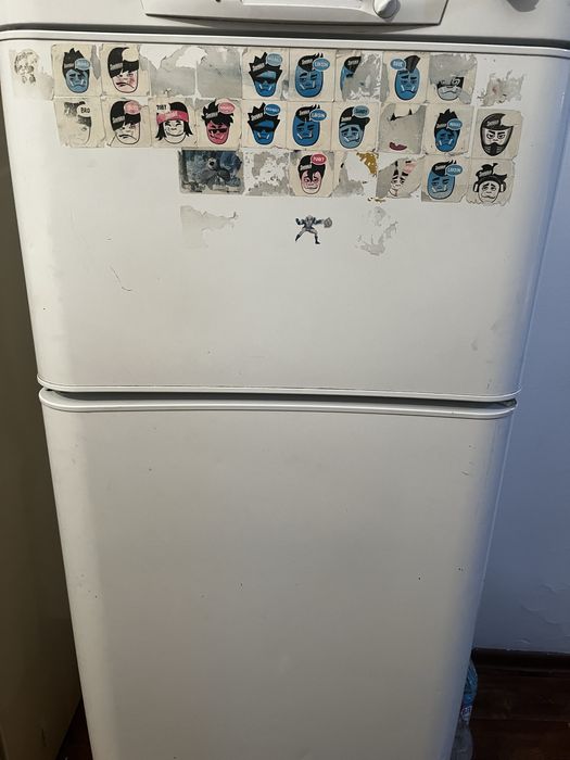 Продом холодильник  б/у индезит