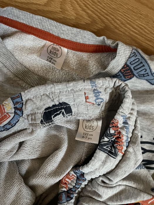 Trening baiat bluza 128 ,pantaloni 122