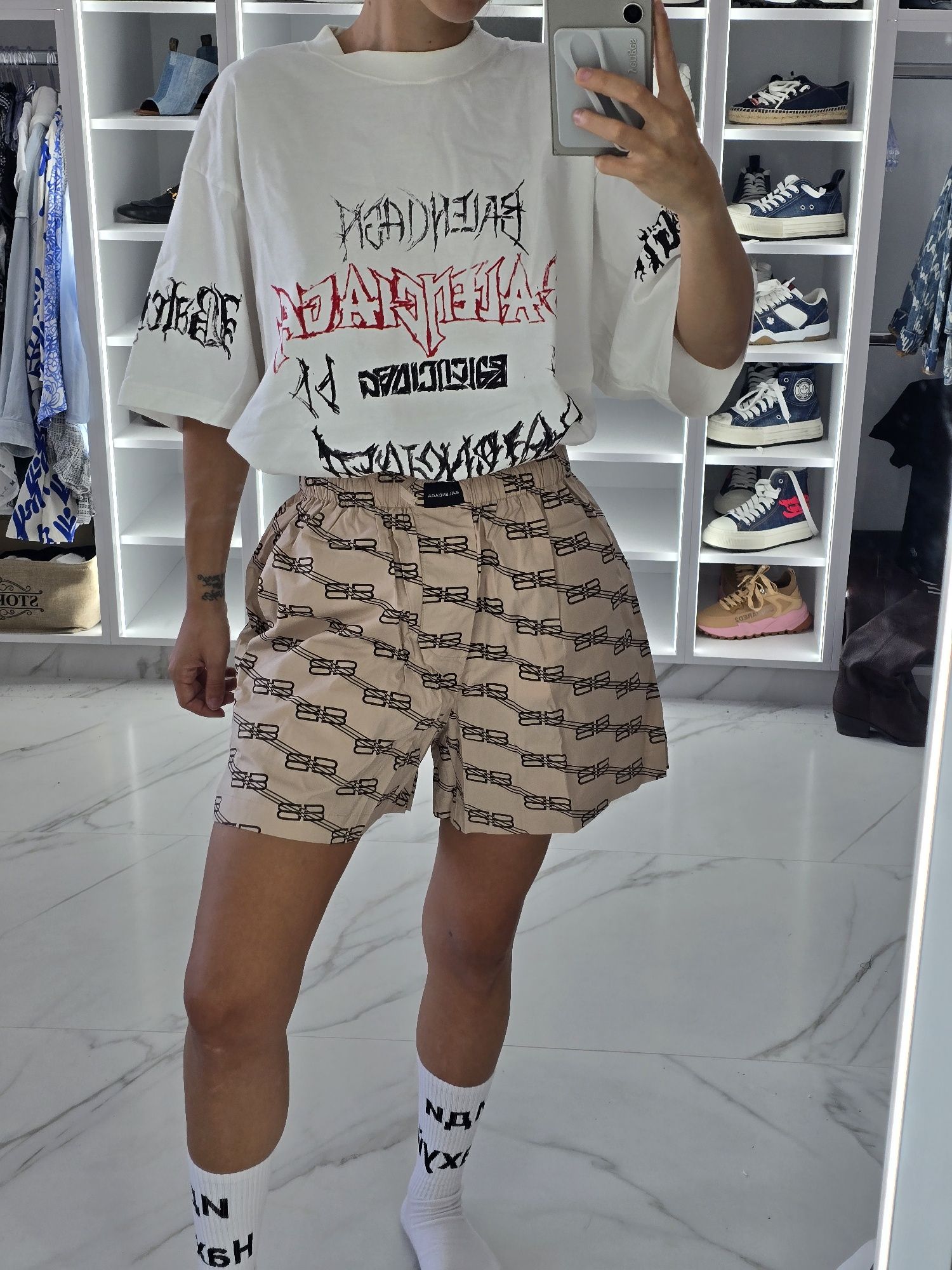 Лична колекция дрехи balenciaga