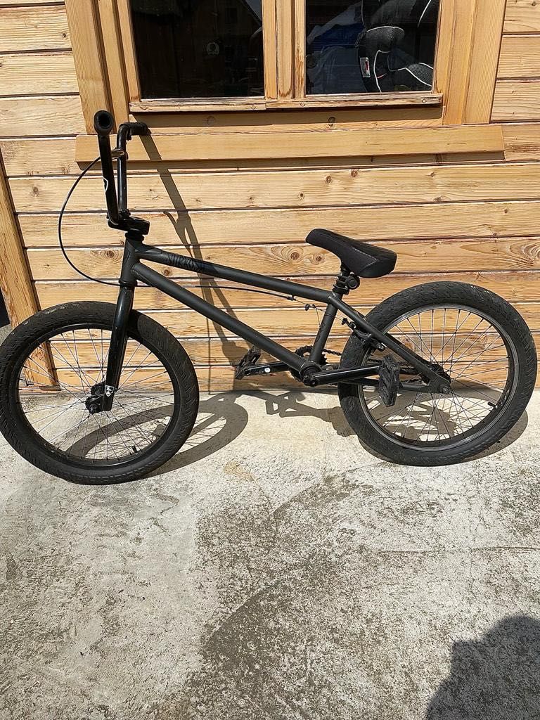 Subrosa
Altus 20" 2021 Bicicletă BMX Freestyle