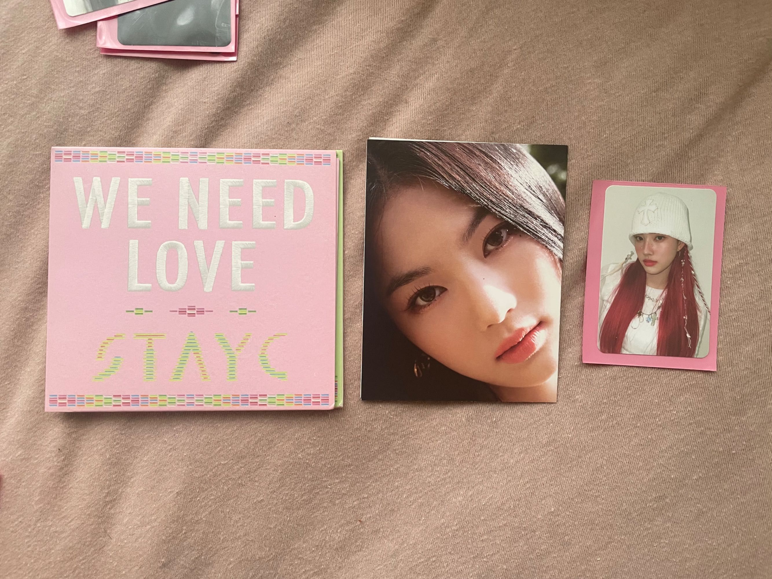 KPOP album STAYC We Need Love