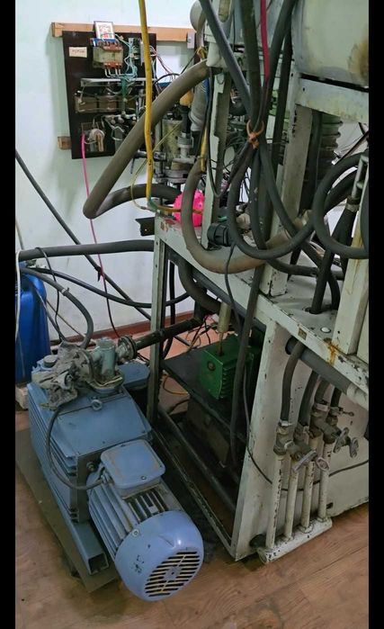 Установка для напыления зубных протезов нитрид титаном (цирконием)