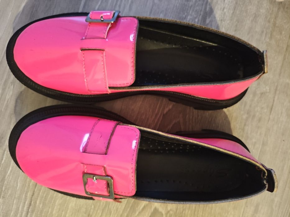 Обувки 36 номер цвят циклама