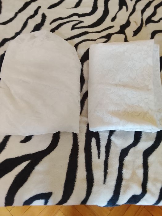 2 perdele curate la preț bun