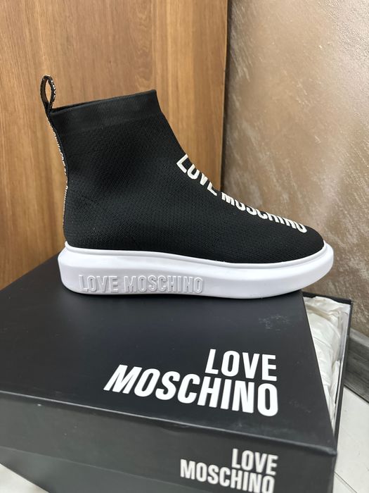 Love Moschino оригинални