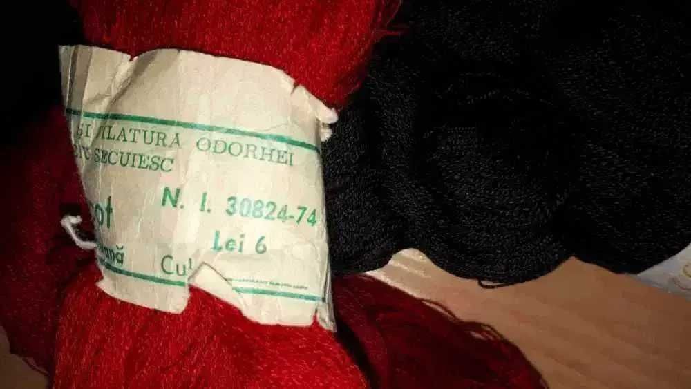 Vechi role de tricot din melana