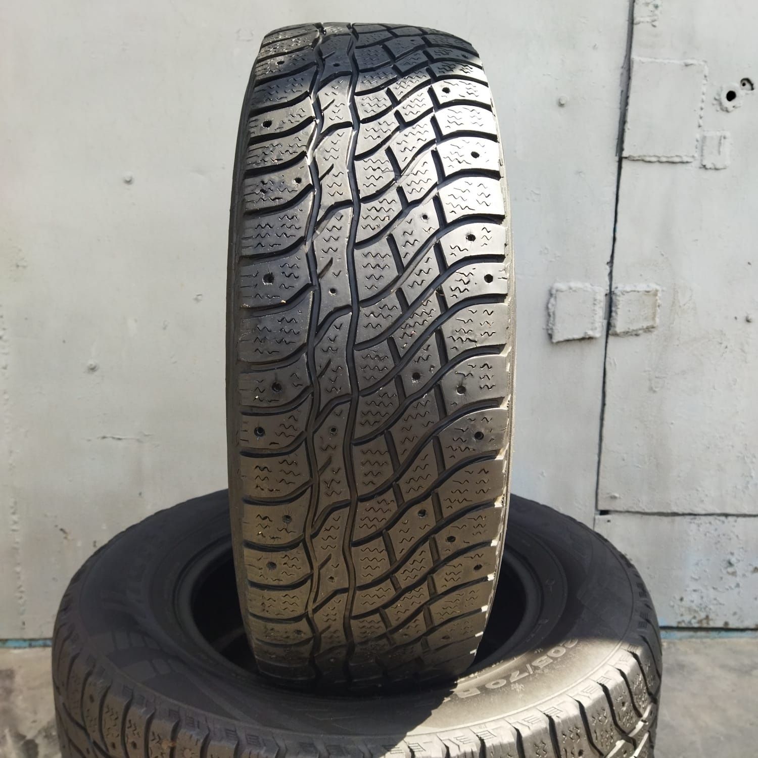 205/70/ R15  пара