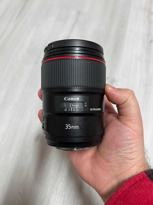 Obiectiv Canon EF 35mm f/1.4L II USM