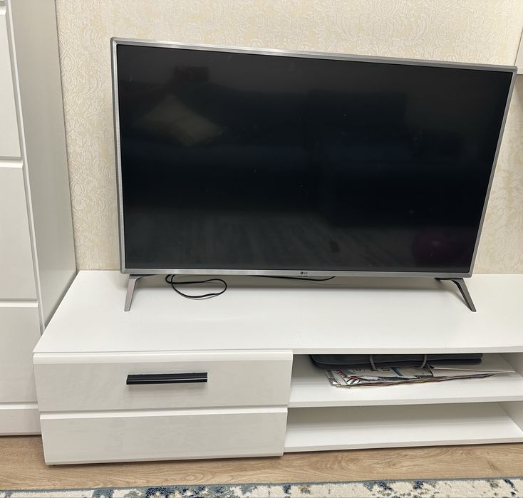 Телевизор LG Smart TV