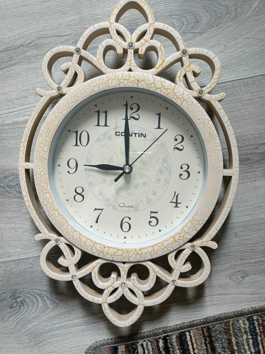 Продаются настенные часы