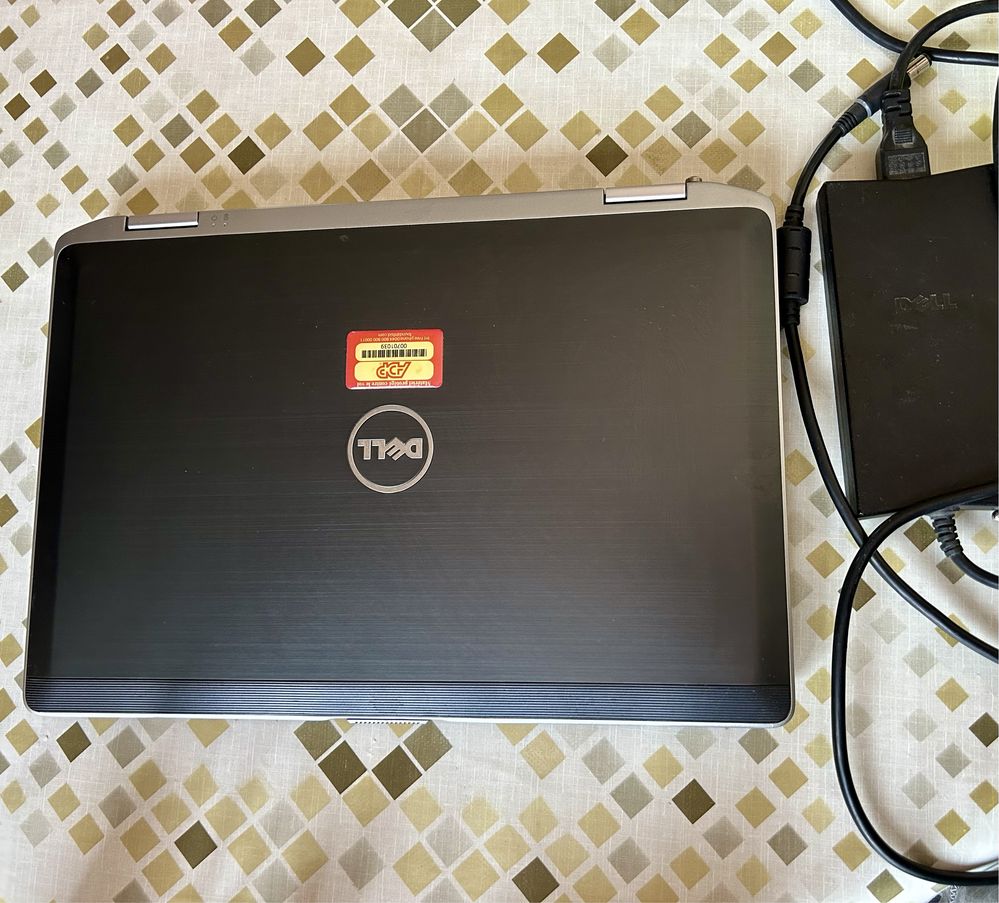 Лаптоп Dell E6420