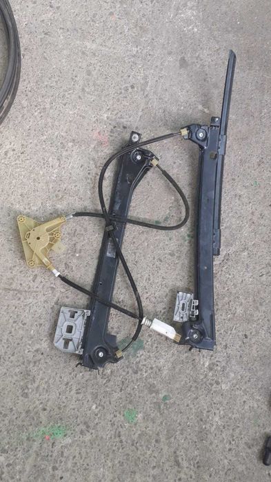 Macara geam stanga Renault Laguna coupe