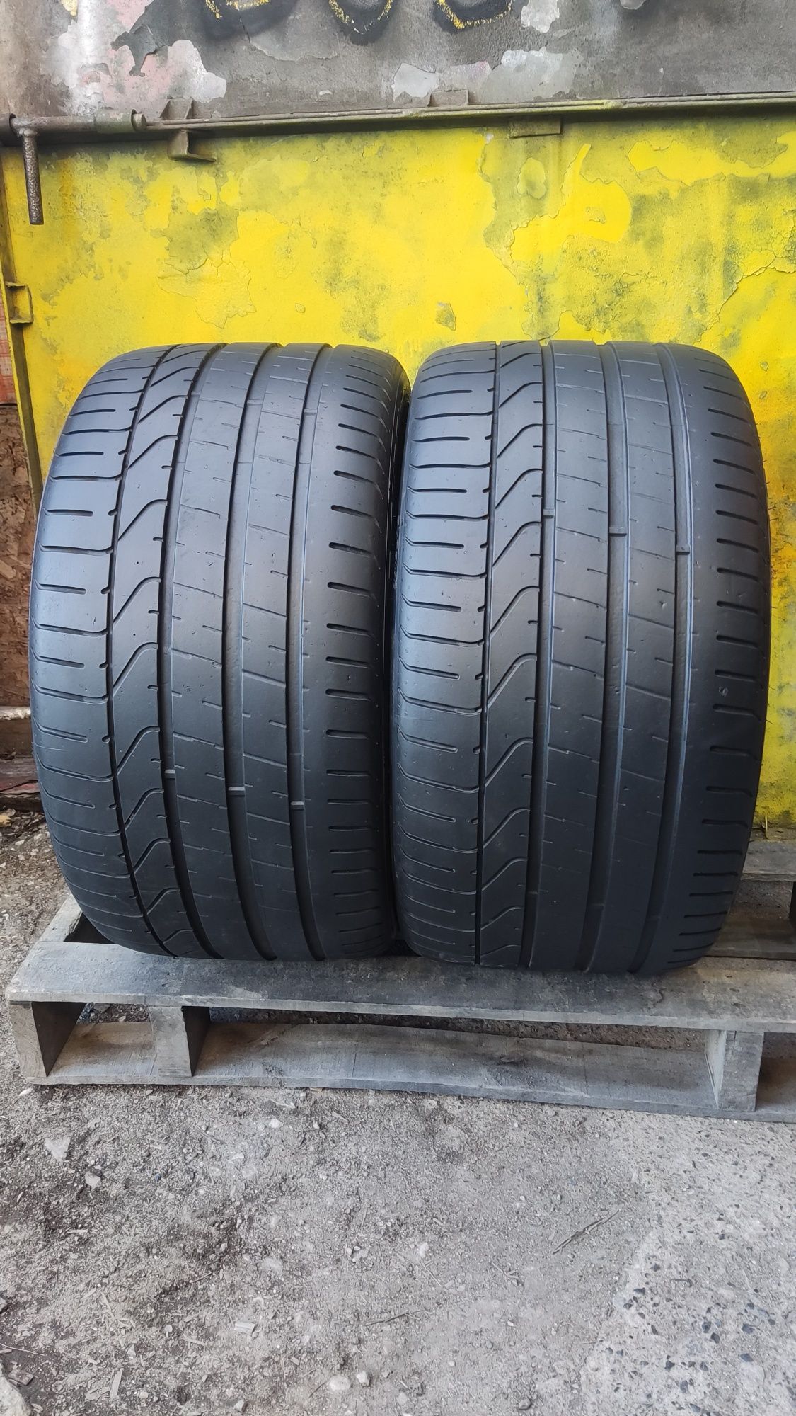 2бр летни гуми 305/30/20 Pirelli Zero 103 Y
7mm грайфер
Добро състояни