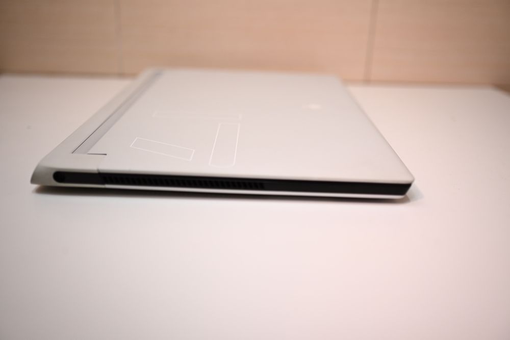 Alienware X17 R1, I9-11980Hk, 2.6 ghz (330ghz), 32gb ram, 500gb ssd