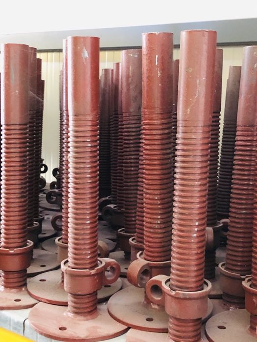 Cofraje stalpi cu distantieri pentru panou doka