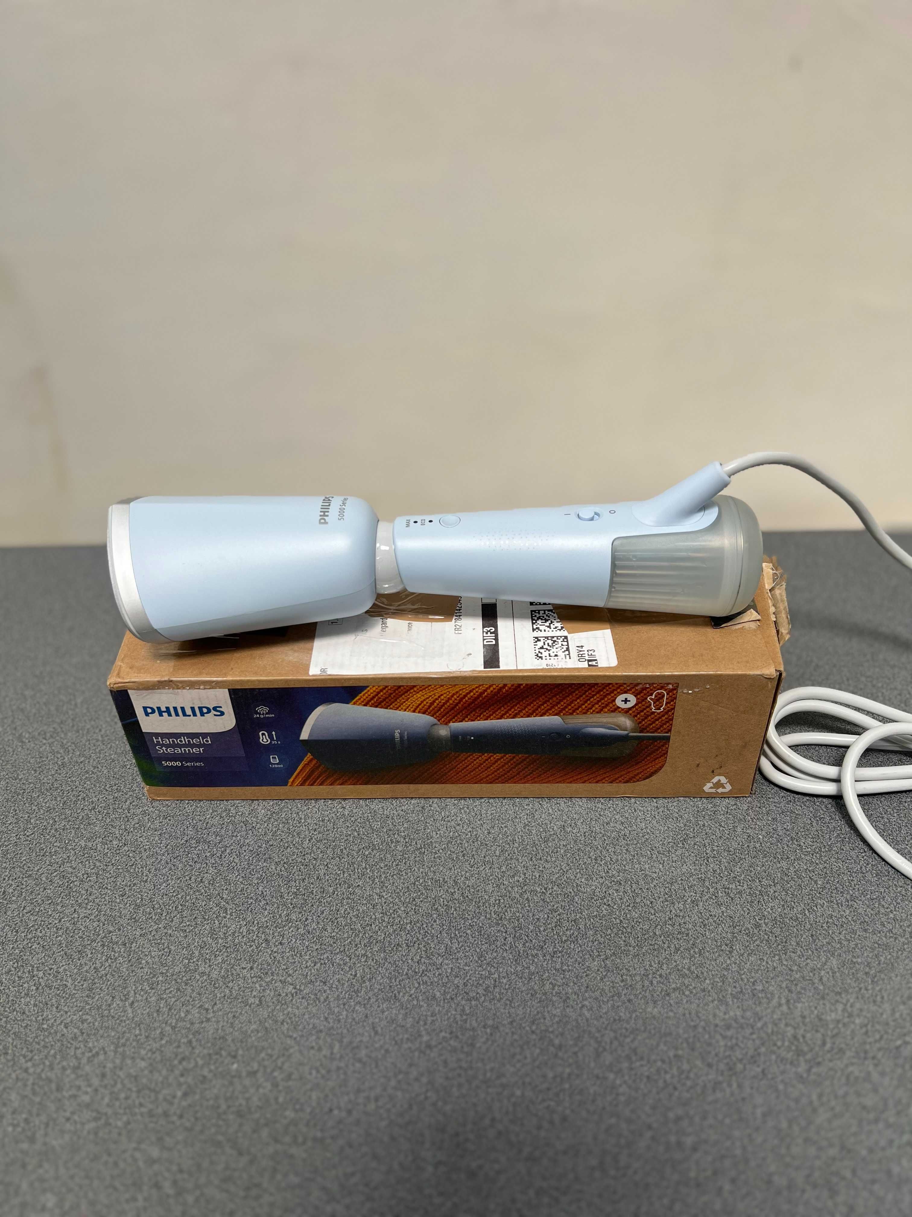 Преносим уред за гладене с пара / Вертикална ютия Philips STH5020/20