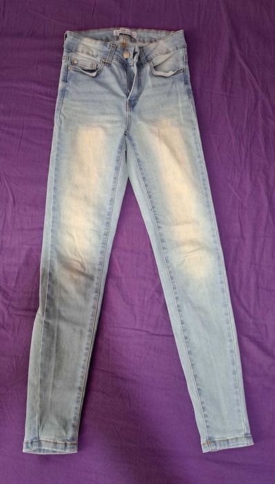 различни панталони