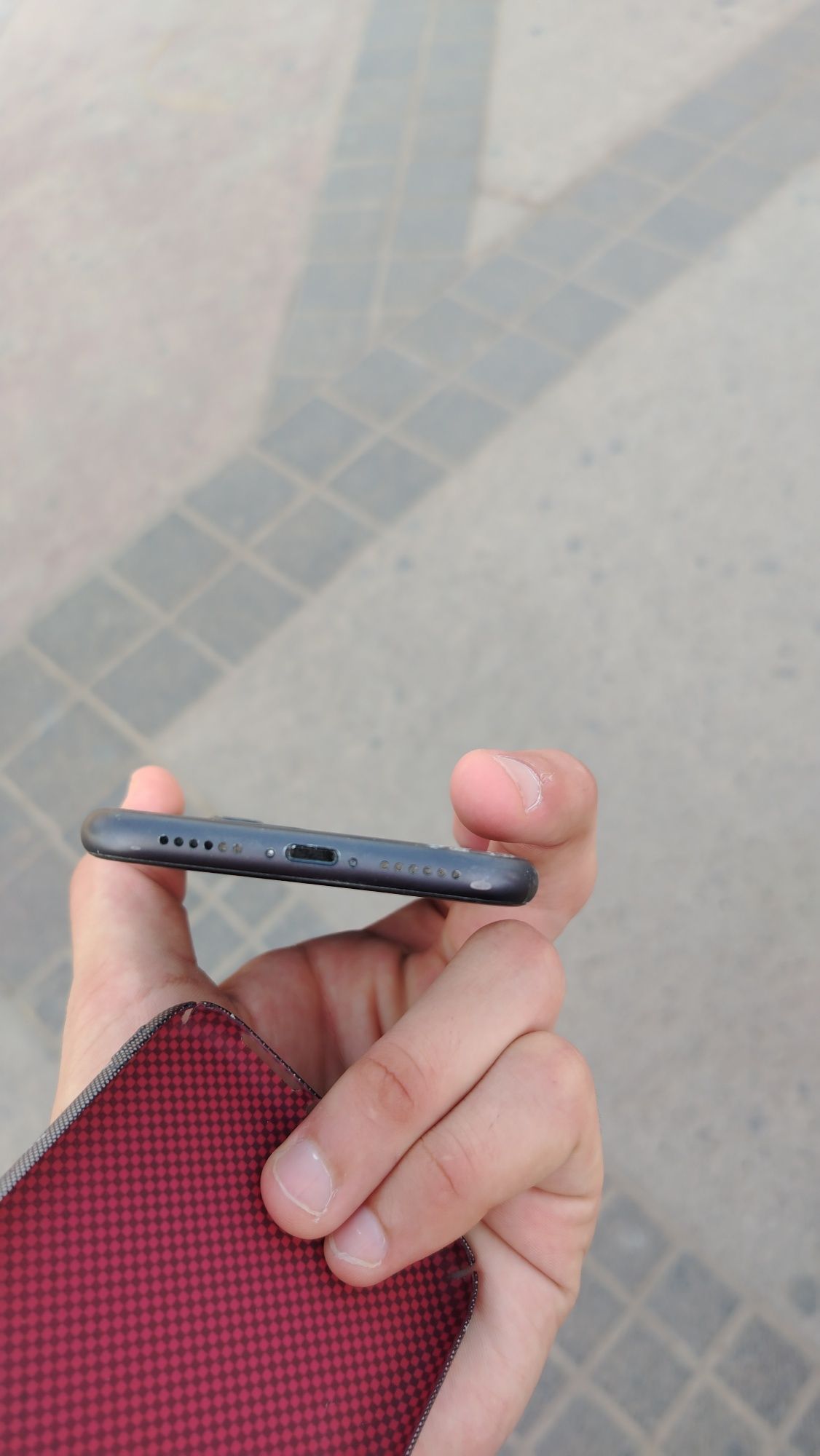 iPhone 11 64gb usta kormagan