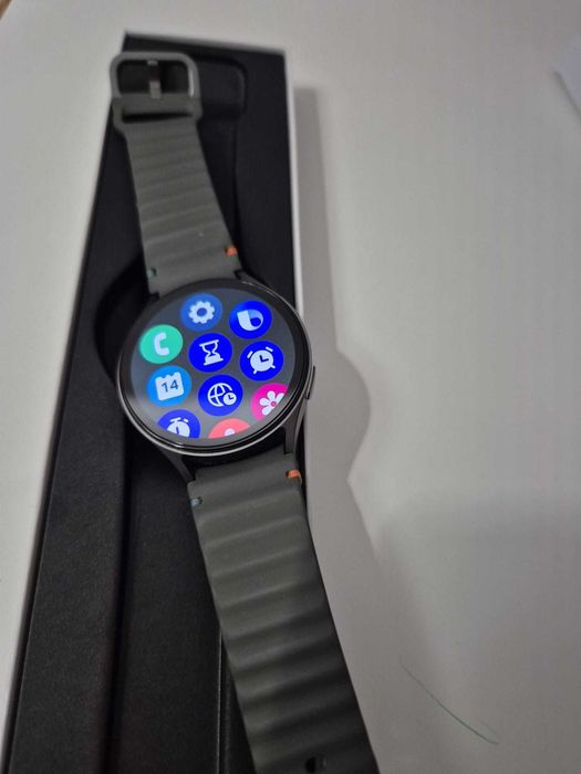 Samsung Galaxy Watch7, 44mm, Green, stare impecabilă, încă în garanție