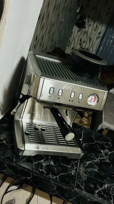 Кафе машина със мелница