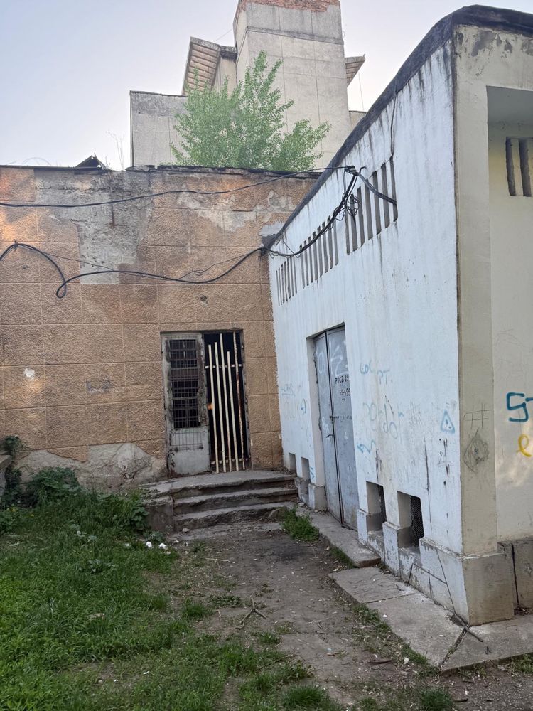 Cladire / Spatiu Caracal