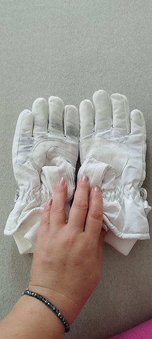 Детски ски ръкавици и очила за ски и сноуборд