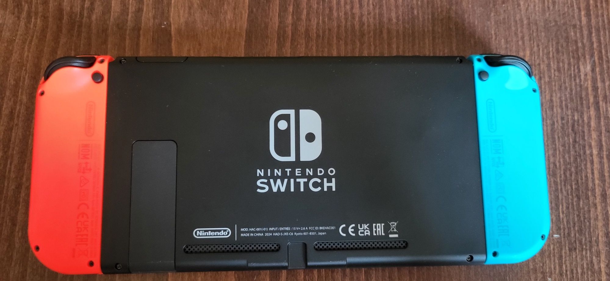 Nintendo Switch Sport + Super Mario Bros. DELUXE