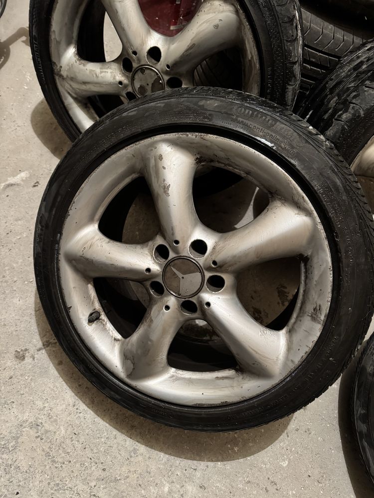 Продавам Гуми с Джанти за Mercedes 17ки