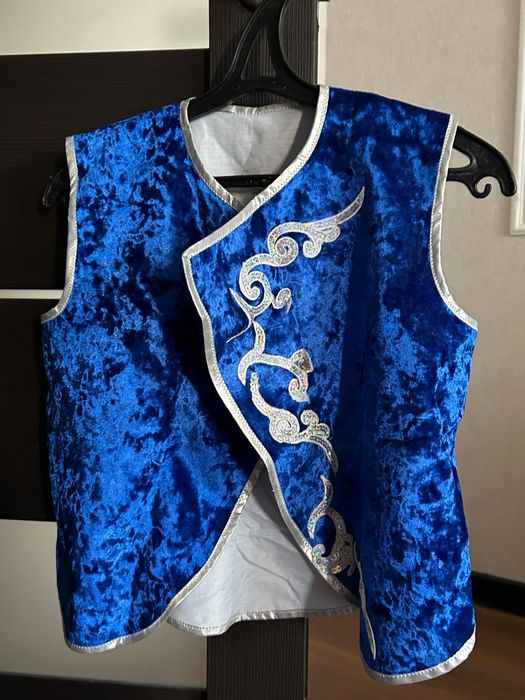 Национальная жилетка