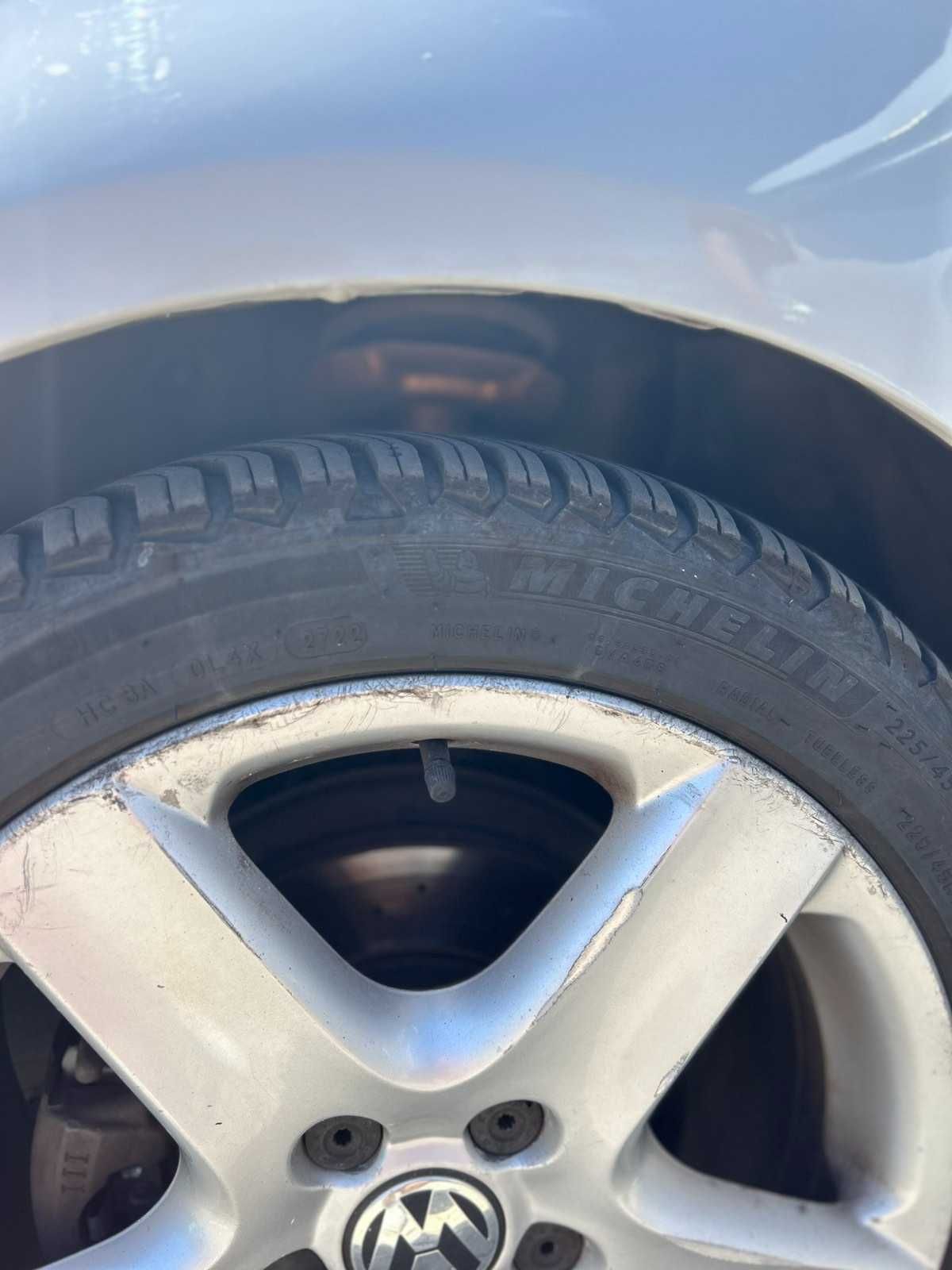Продавам VW Golf 1,9 2008 г.