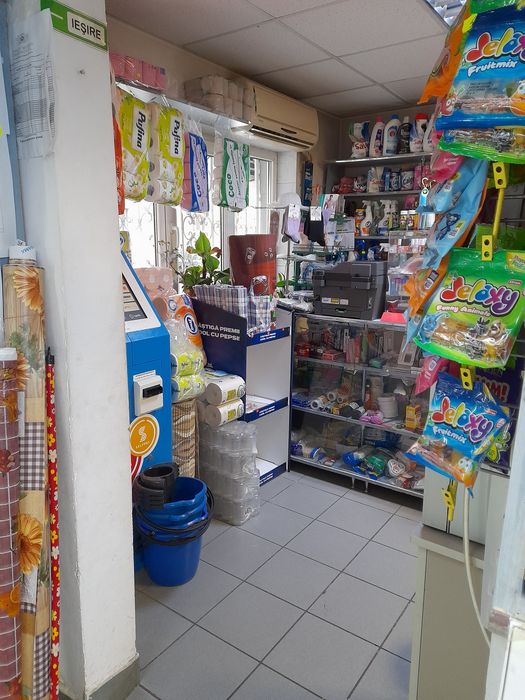 De închiriat apartament,spațiu comercial