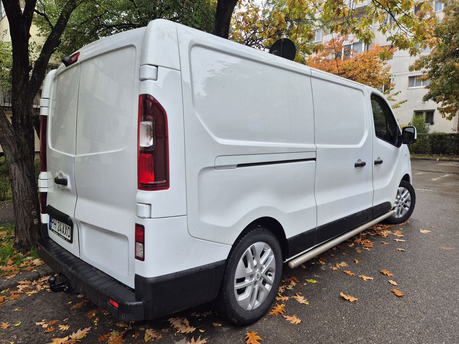 Renault Trafic 1,6 diesel 145cp 2017 / 174.000 km 3 locuri extralung