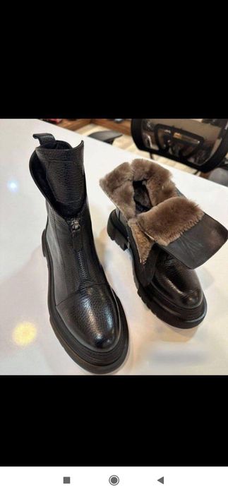 Продам женские зимние сапоги
