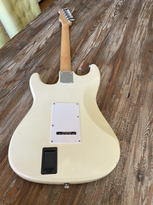 Стратокастер Реплика