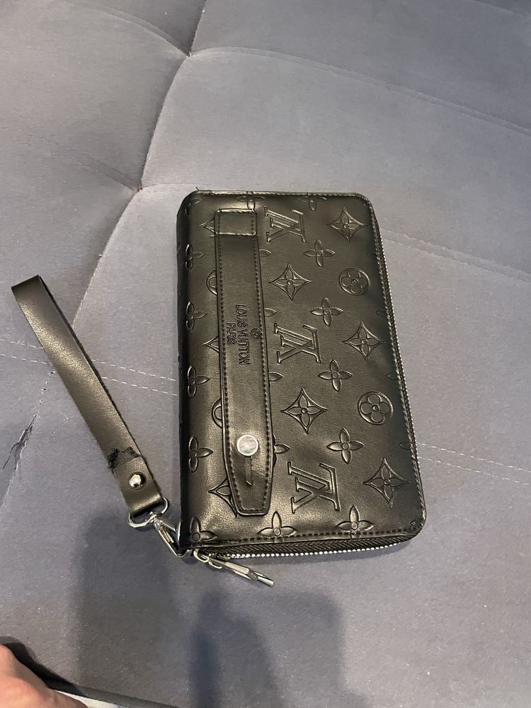 Louis vuitton портфейл