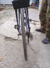 Bicicleta cu roti de cursiera