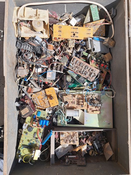 Б/У Платы от электронных устройств.