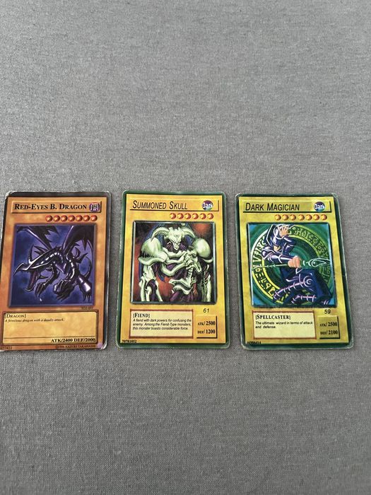 Cărți Yu-Gi-Oh in stare foarte bună