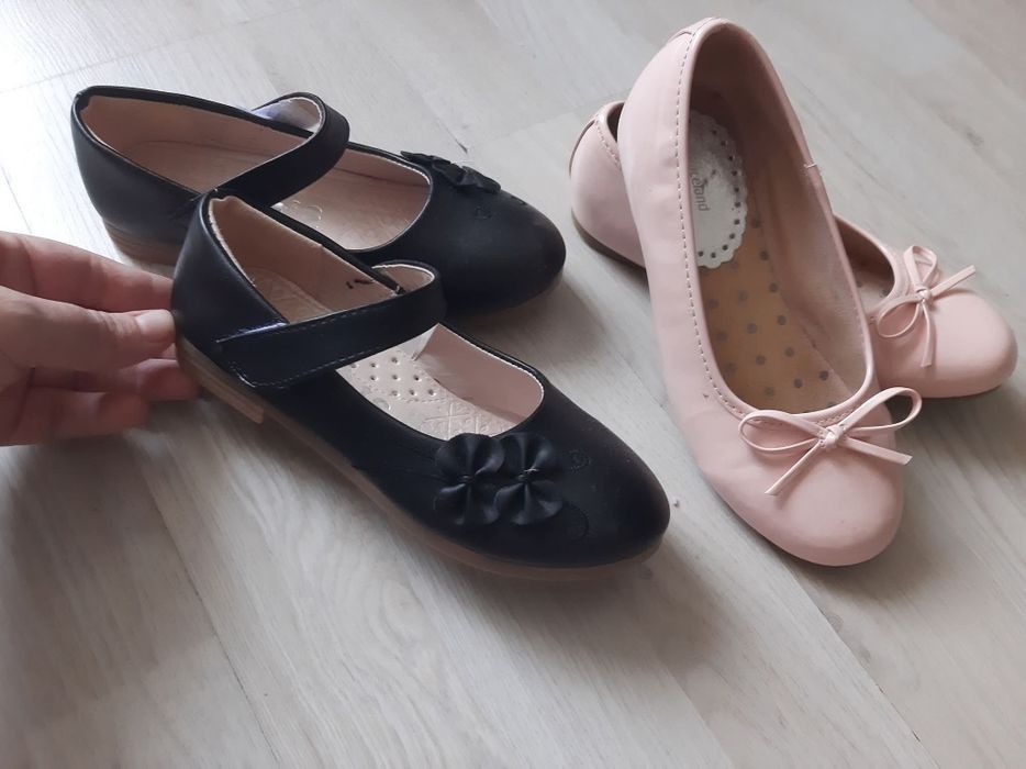 Pantofi nr 32 cei roz cadou