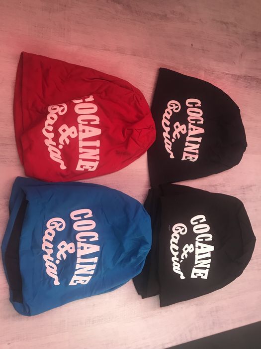 Caciuli unisex noi,deosebite