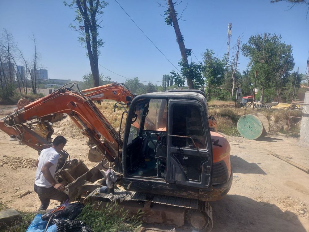 Doosan dx 55 gusinichniy mini ekskavator